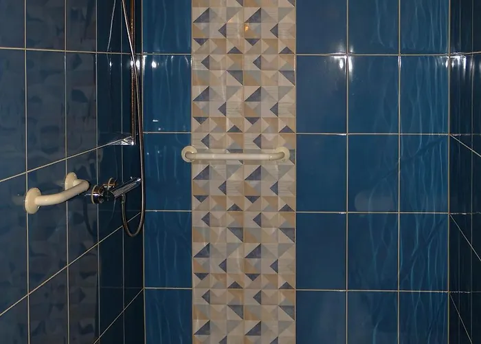 Näcke Mit Flechtwerkstatt