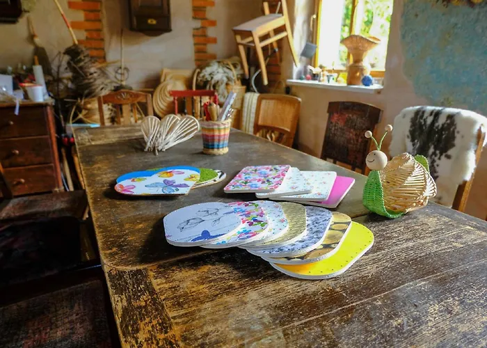 Näcke Mit Flechtwerkstatt